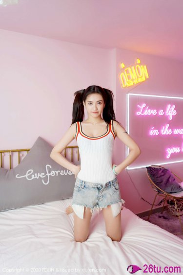 一边吃奶一边舔P好爽视频观看